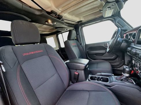 Used 2022 Jeep Wrangler Unlimited Rubicon w/ LED Lighting Group AWD/4WD image 32