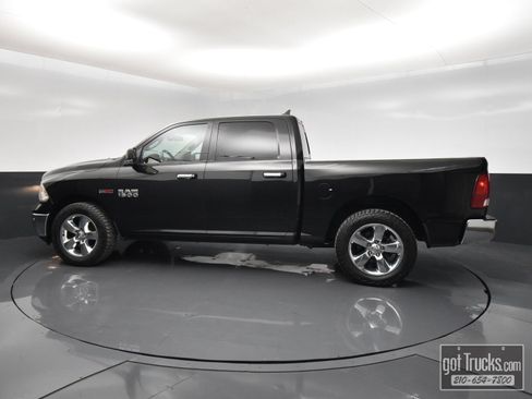 Used 2016 RAM 1500 Lone Star RWD image 3