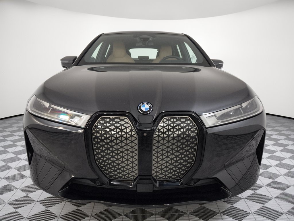 Certified 2024 BMW iX xDrive50 w/ Sport Package AWD/4WD image 4