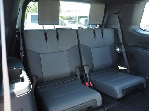 Used 2024 Lexus GX 550 w/ Cold Area Package AWD/4WD image 23