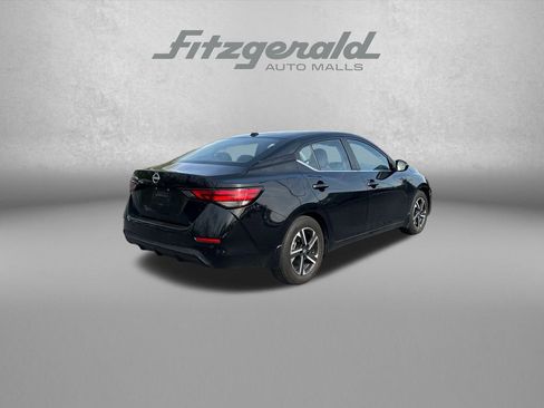 Used 2025 Nissan Sentra SV w/ Trunk Package image 7