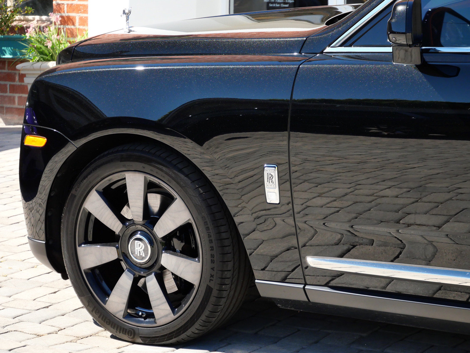 Certified 2022 Rolls-Royce Cullinan w/ Technology Package AWD/4WD image 22
