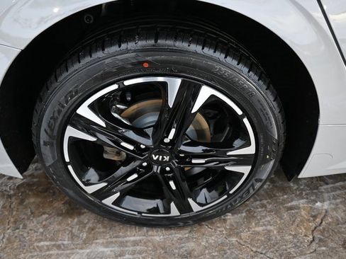 Used 2021 Kia K5 GT-Line w/ GT-Line FWD Premium Package image 12