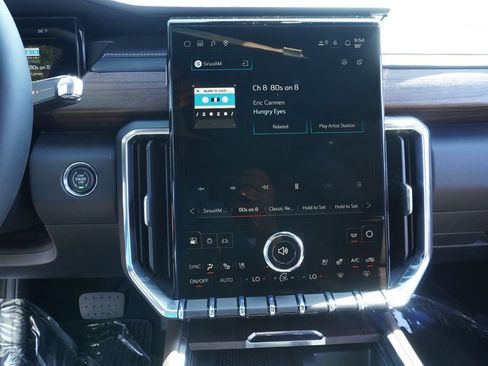 New 2026 GMC Acadia Denali Ultimate FWD image 19