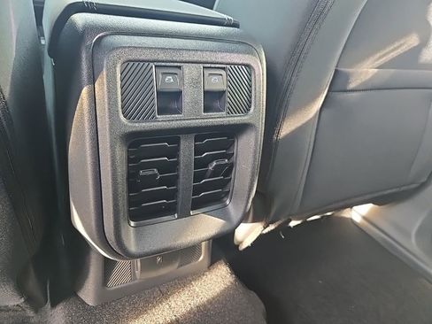 New 2025 Ford Bronco 4-Door image 23