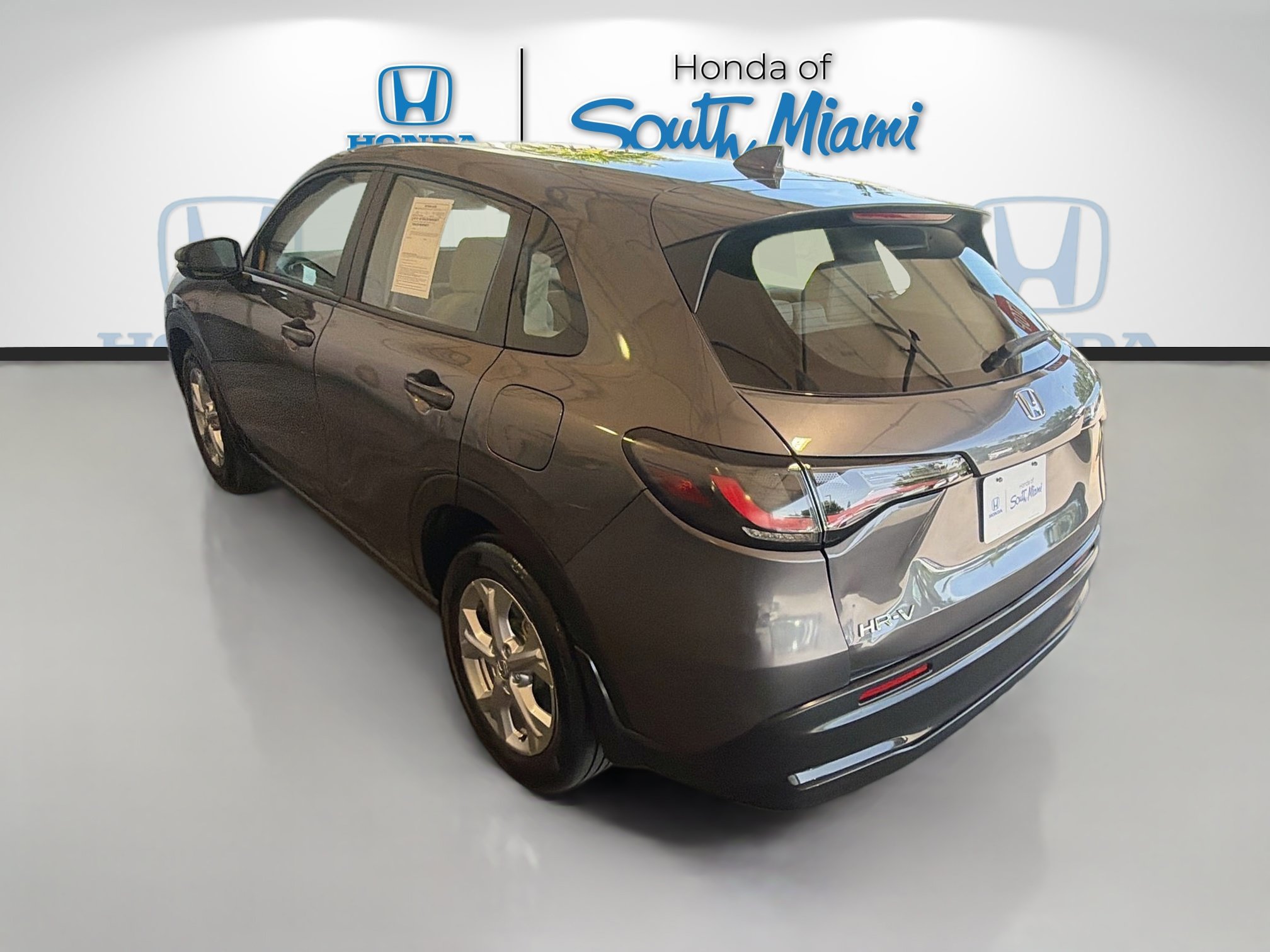 Used 2025 Honda HR-V LX image 5