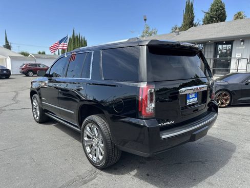 Used 2015 GMC Yukon Denali w/ Premium Package RWD image 4