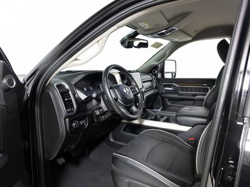 Used 2024 RAM 2500 Laramie image 15