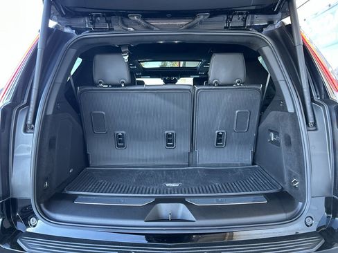 Certified 2025 Cadillac Escalade V w/ LPO, ONYX Package AWD/4WD image 22