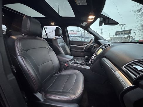 Used 2018 Ford Explorer Sport w/ Equipment Group 401A image 24