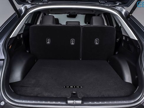 Used 2024 Hyundai Ioniq 5 SEL image 11