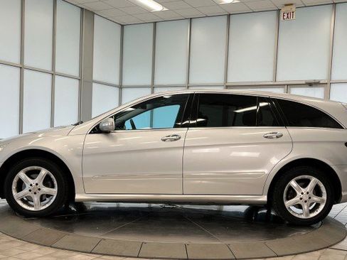 Used 2008 Mercedes-Benz R 350 4MATIC image 4