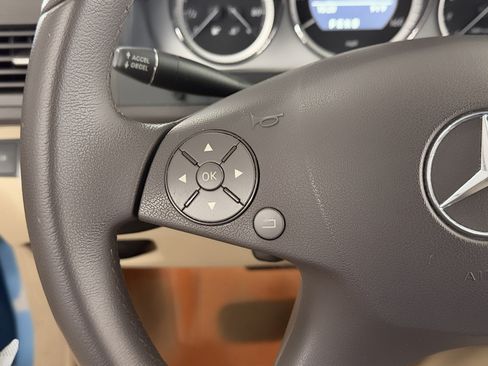 Used 2011 Mercedes-Benz C 300 Sedan image 21