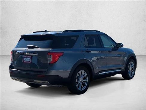 Used 2021 Ford Explorer XLT w/ Equipment Group 202A RWD image 13