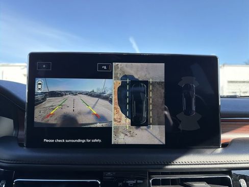 Certified 2023 Lincoln Nautilus Reserve w/ Equipment Group 202A image 25