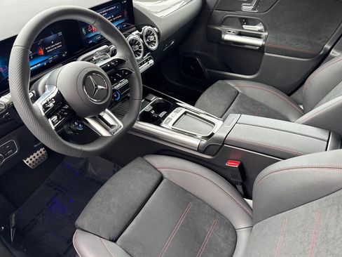 New 2026 Mercedes-Benz GLA 35 AMG 4MATIC image 4