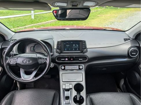 Used 2021 Hyundai Kona Limited FWD image 31