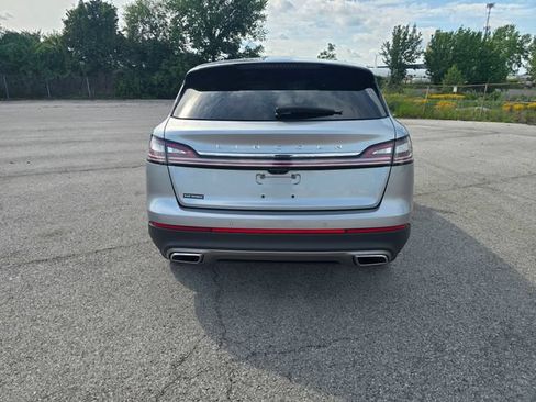 Used 2021 Lincoln Nautilus AWD image 4