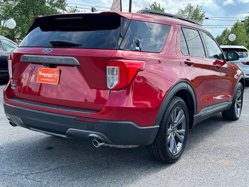 Used 2022 Ford Explorer XLT w/ Equipment Group 202A RWD image 8