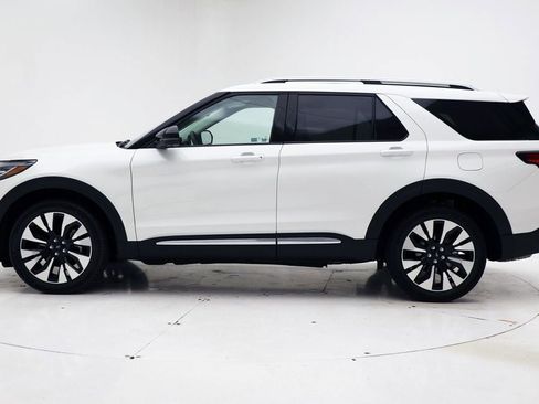 Used 2026 Ford Explorer Platinum w/ LUX Leather Package image 5