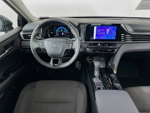 Certified 2025 Toyota Camry LE w/ Convenience Package image 22