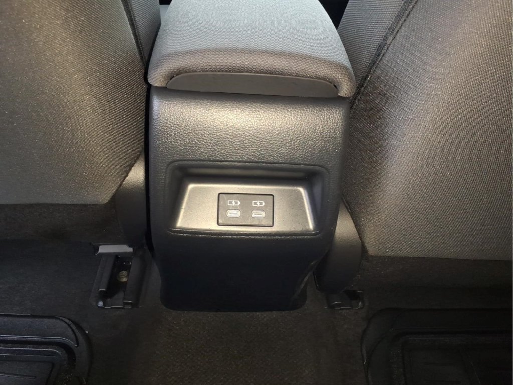 Used 2024 Toyota Corolla LE FWD image 15
