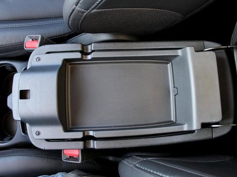 Used 2020 Jeep Cherokee Limited image 21