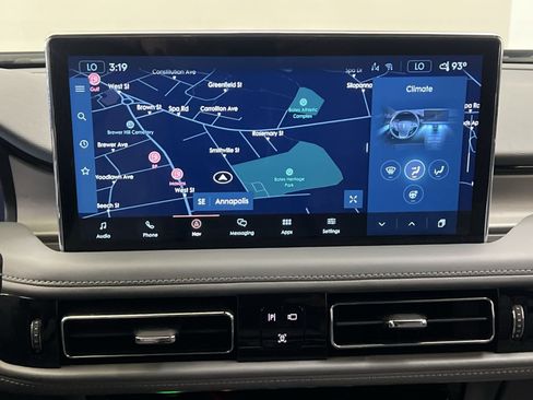 Used 2021 Lincoln Nautilus Reserve FWD image 19