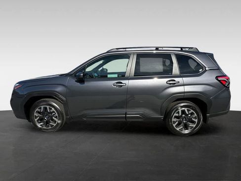 Used 2026 Subaru Forester Premium AWD/4WD image 3