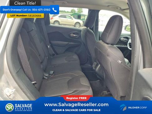 Used 2015 Jeep Cherokee Latitude w/ Cold Weather Group AWD/4WD image 15