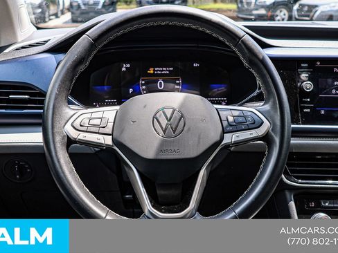 Used 2024 Volkswagen Taos SE FWD image 24