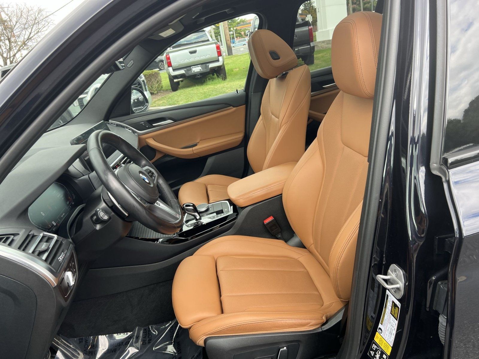 Used 2024 BMW X3 xDrive30i w/ Premium Package AWD/4WD image 13