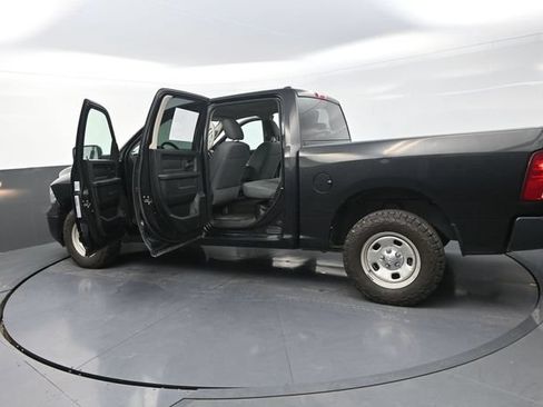 Used 2018 RAM 1500 Tradesman w/ Popular Equipment Group AWD/4WD image 39
