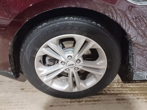 Used 2019 Ford Taurus SEL w/ Equipment Group 201A image 4