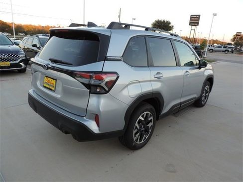 New 2026 Subaru Forester Premium image 5