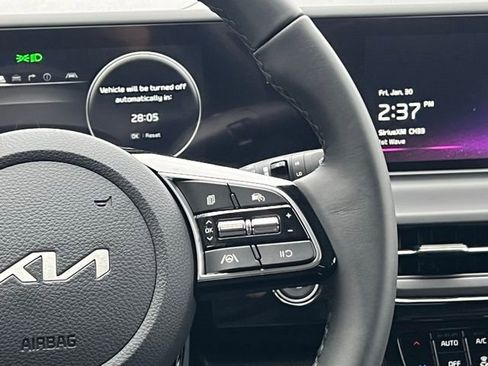Certified 2025 Kia Seltos X-Line image 23