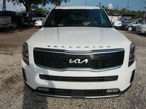 Used 2022 Kia Telluride SX w/ Towing Package FWD image 2