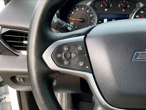 Used 2023 Chevrolet Traverse RS FWD image 23