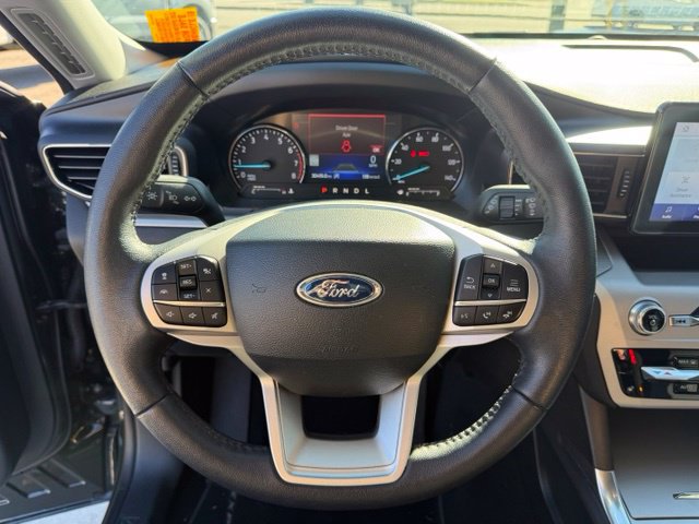 Used 2024 Ford Explorer XLT w/ Equipment Group 202A AWD/4WD image 22