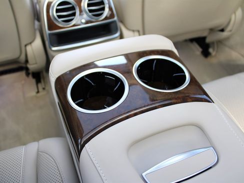 Used 2014 Mercedes-Benz S 550 Sedan image 22