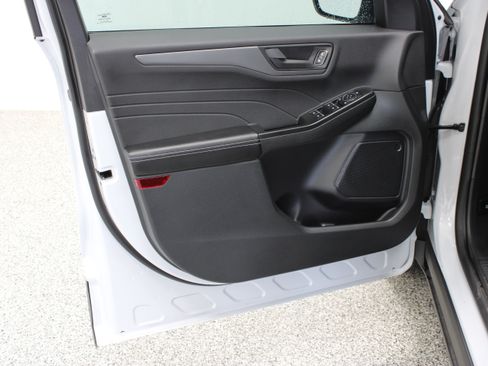 Used 2025 Ford Escape Active FWD image 12