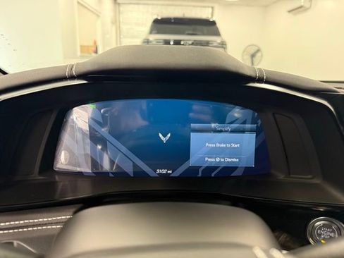 Used 2025 Chevrolet Corvette Stingray Preferred Cpe w/ Z51 Performance Package image 16