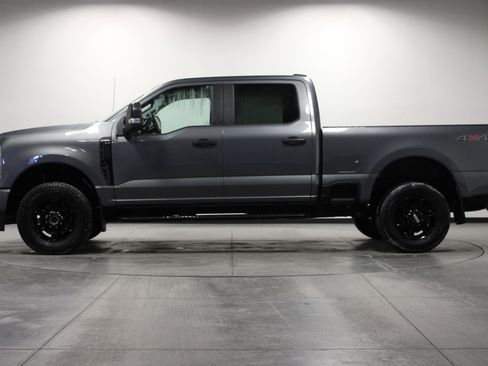 Used 2024 Ford F250 XL w/ STX Appearance Package image 7