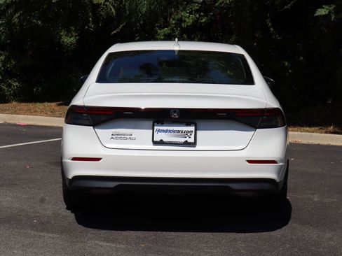 Used 2024 Honda Accord EX image 8