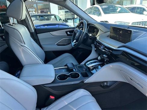 Used 2024 Acura MDX SH-AWD w/ Advance Package image 31
