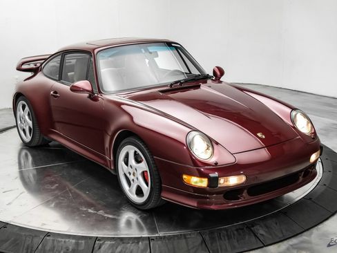 Used 1997 Porsche 911 Carrera 4S AWD/4WD image 29