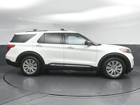 Certified 2020 Ford Explorer Limited w/ Class III Trailer Tow Package image 8