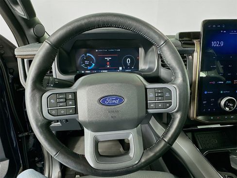 Used 2024 Ford F150 Lightning Lariat image 11