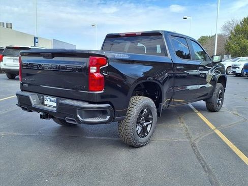 New 2026 Chevrolet Silverado 1500 Custom Trail Boss w/ Midnight Edition AWD/4WD image 3