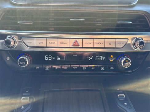 Used 2022 Kia Telluride SX w/ SX Prestige Package image 21